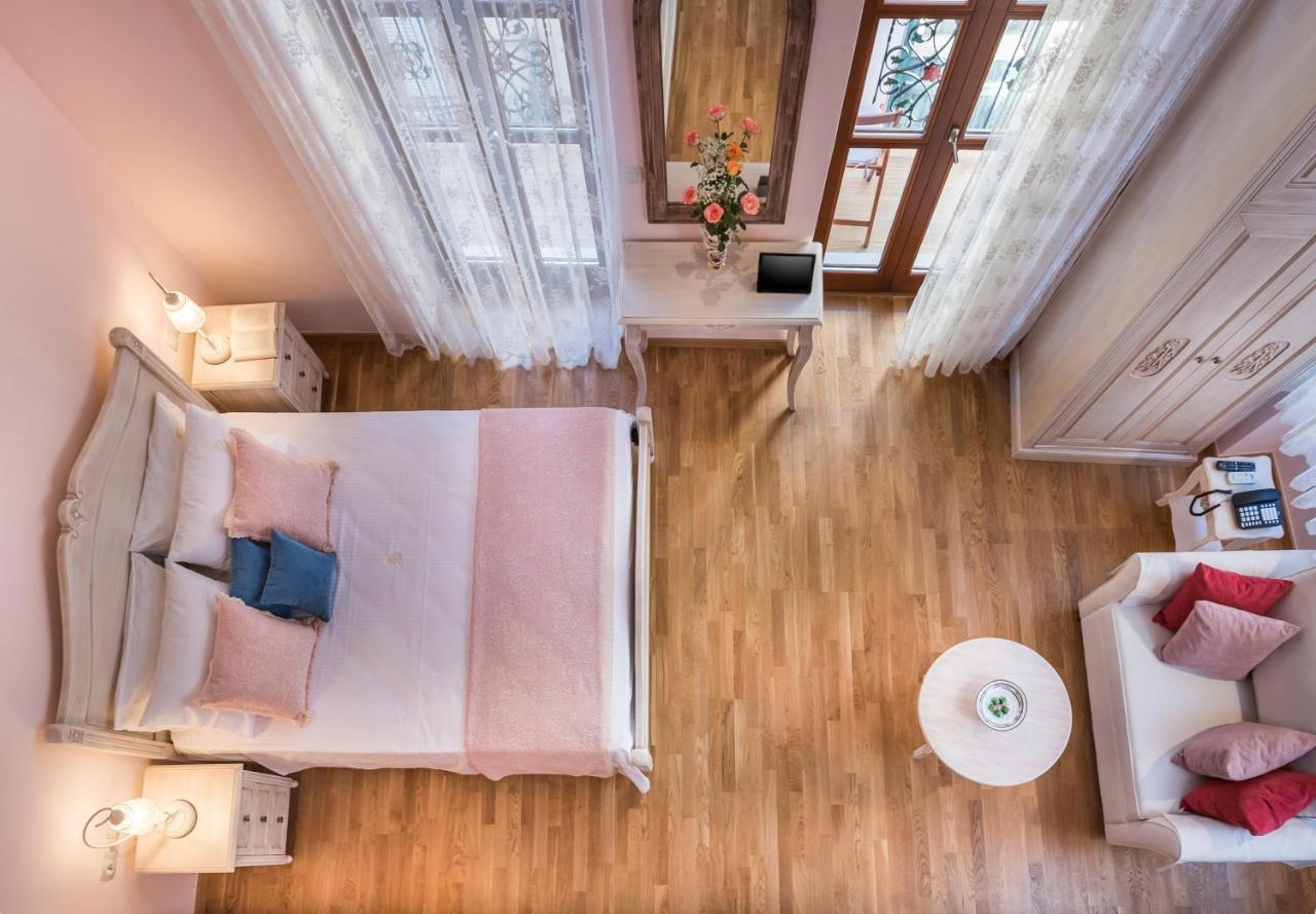 Palazzo Di Irene Apartment *
